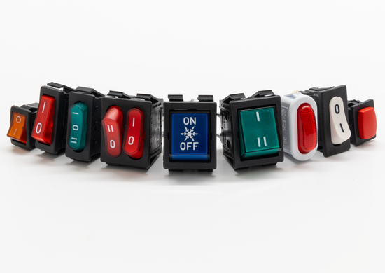 INTERRUTTORI A BASCULA / PUSH E SEGNALATORI